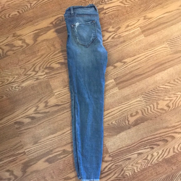 Kancan mid rise medium wash button fly jeans - Picture 3 of 3